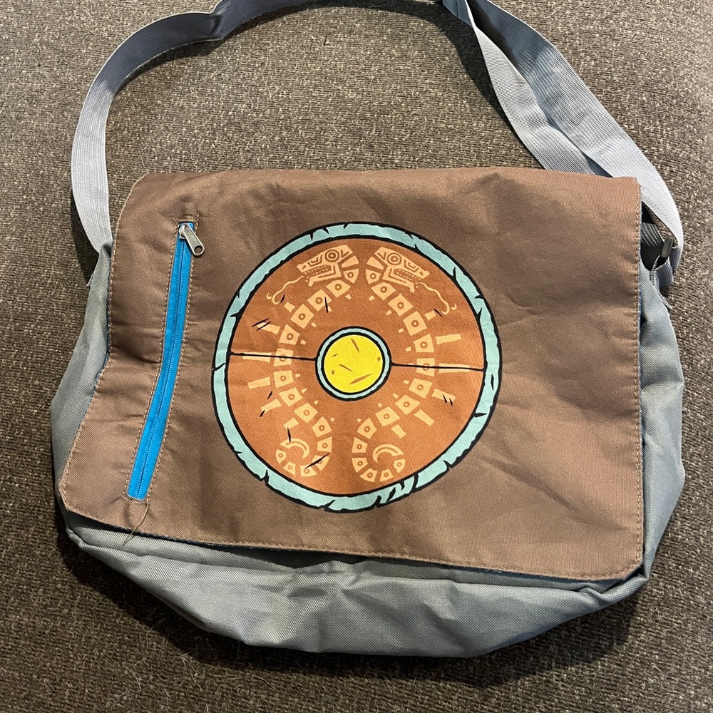 Trendy Zelda Gamer Brown and Gray Men's Messenger Bag with Blue Accent